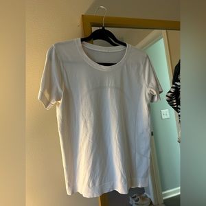 Lululemon size 6 white workout top